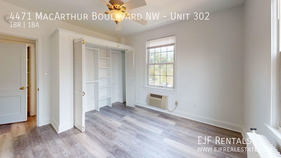 Top Floor Recently Updated MacArthur Blvd One Bedroom W/Parking Included property image