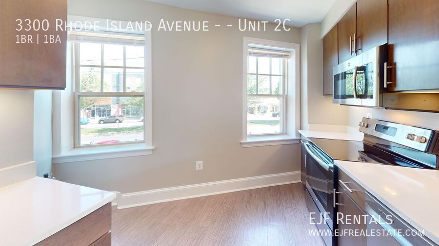 Cozy and BRIGHT One Bedroom in Mount Rainer- Beautiful Unit, Pets Welcomed! property image