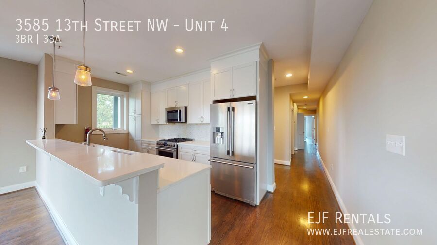 Stunning Three Bedroom Penthouse Condo W/Three Private Outdoor Spaces & Parking Included! property image