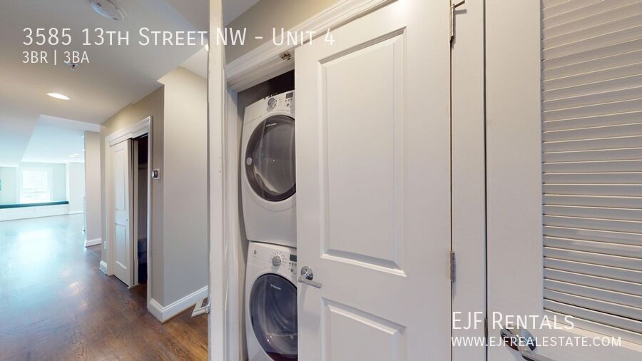 Stunning Three Bedroom Penthouse Condo W/Three Private Outdoor Spaces & Parking Included! property image