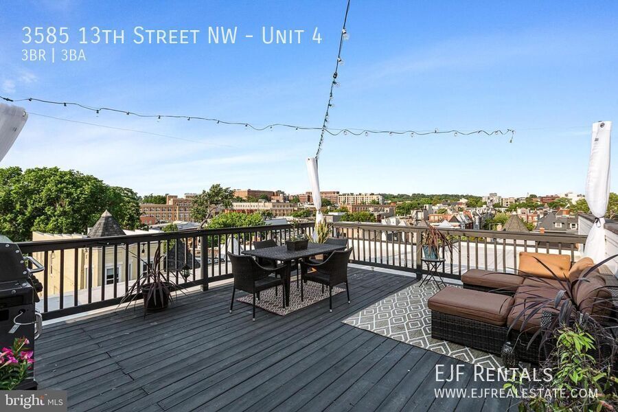 Stunning Three Bedroom Penthouse Condo W/Three Private Outdoor Spaces & Parking Included! property image
