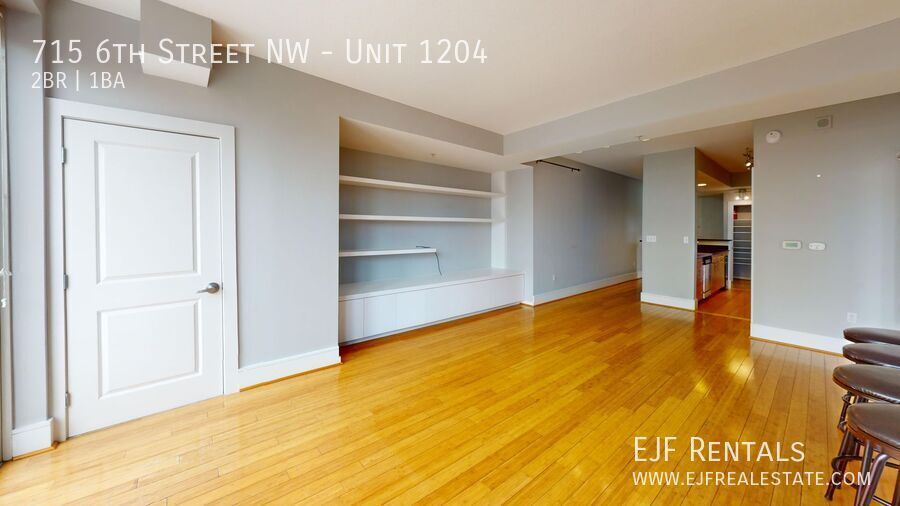 Chinatown 1,000 Square Foot PLUS W/Private Balcony, Fitness Center & More! property image