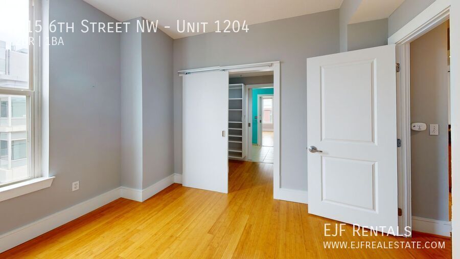 Chinatown 1,000 Square Foot PLUS W/Private Balcony, Fitness Center & More! property image