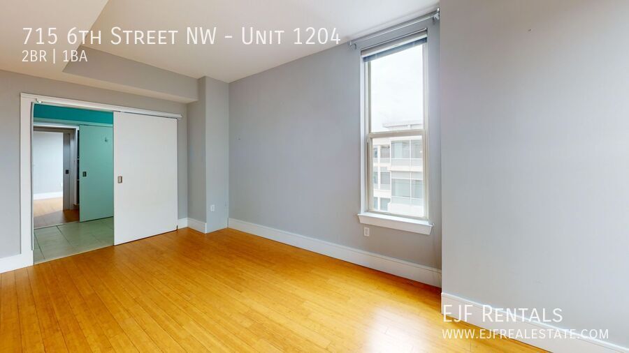 Chinatown 1,000 Square Foot PLUS W/Private Balcony, Fitness Center & More! property image