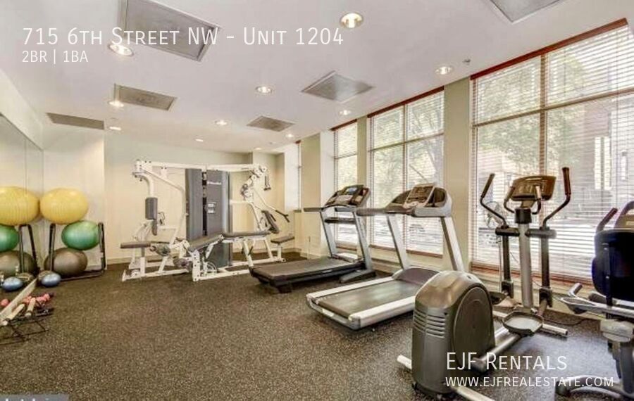 Chinatown 1,000 Square Foot PLUS W/Private Balcony, Fitness Center & More! property image