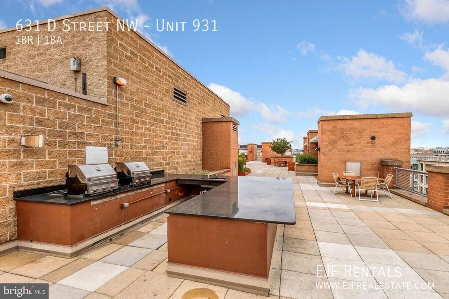 Penn Quarter Spacious One Bedroom W/Private Balcony ALL Amenity Building In Heart of DC! property image