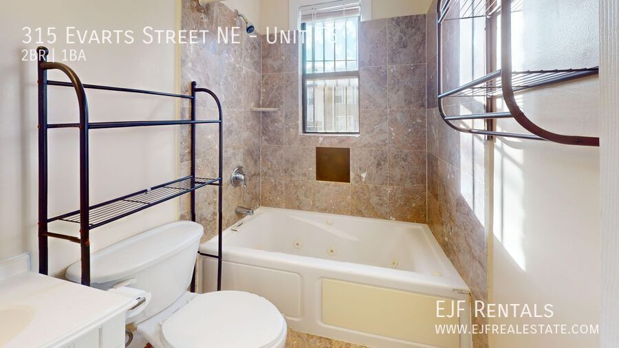 Spacious Two Bedroom Near Trinity University/ Bloomingdale- Great Location property image