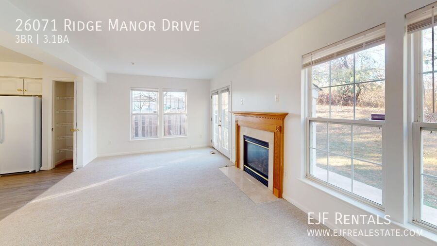 Spacious Family Three Bedroom Townhouse in Damascus! Pets Welcomed & Parking Included! property image