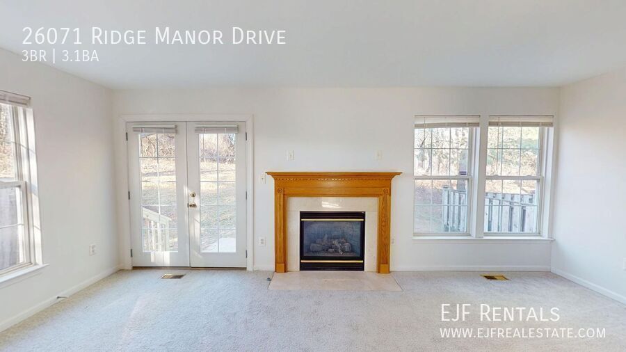 Spacious Family Three Bedroom Townhouse in Damascus! Pets Welcomed & Parking Included! property image