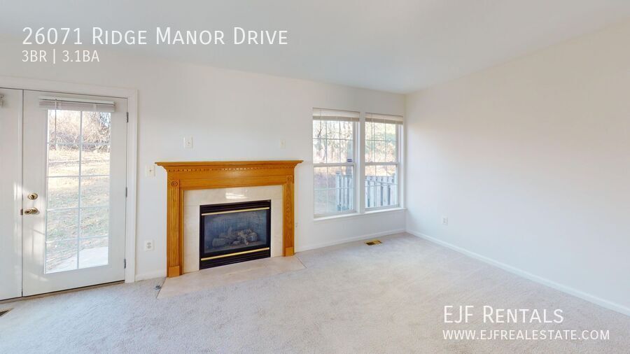 Spacious Family Three Bedroom Townhouse in Damascus! Pets Welcomed & Parking Included! property image