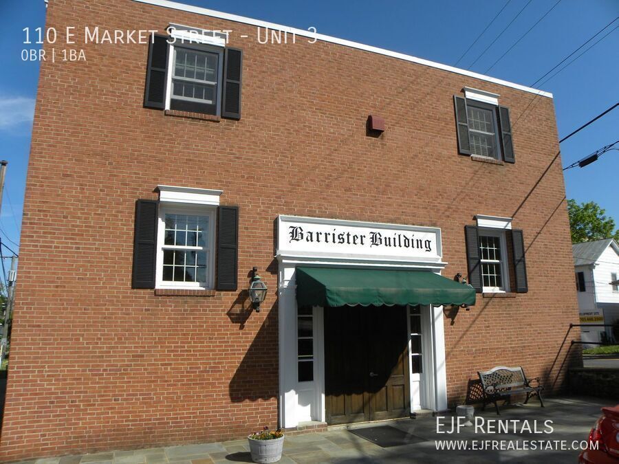 Wonderful Downtown Leesburg Apartment property image