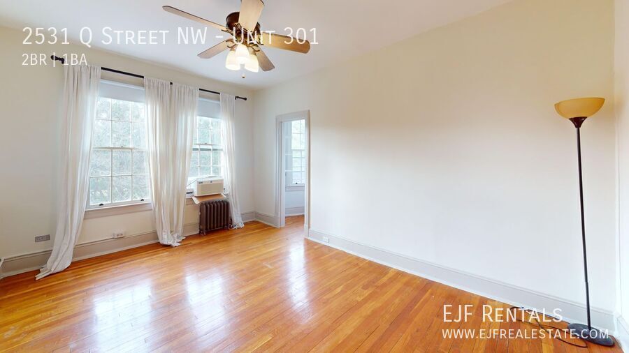 Top Floor Georgetown Two Bedroom in Amazing Location! property image