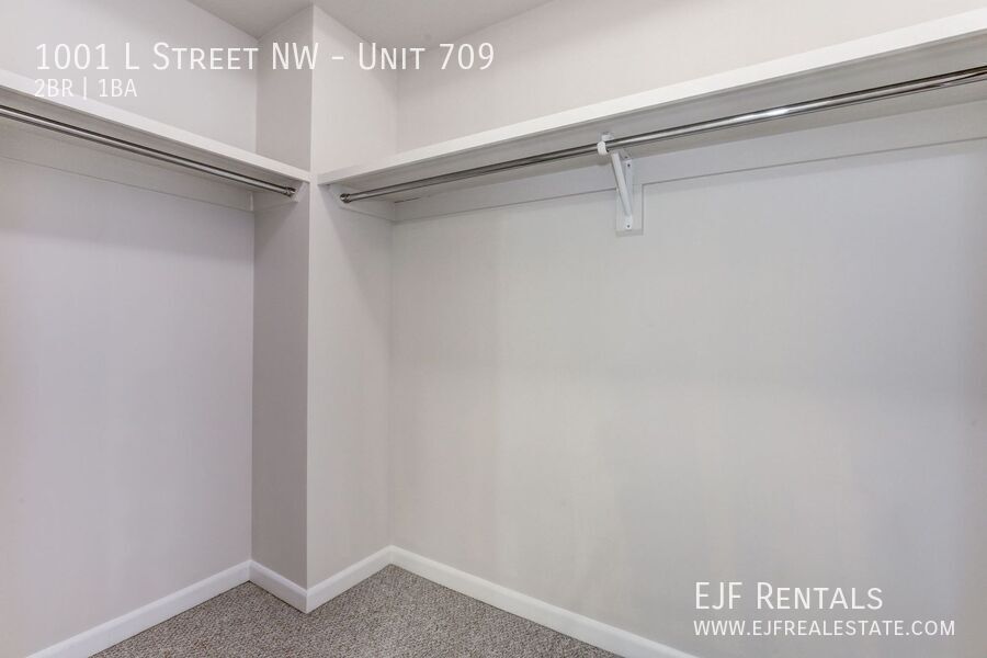 Logan Circle One Bedroom Plus Den W/Front Desk, Secured Entry, Pets Welcome, & More! property image