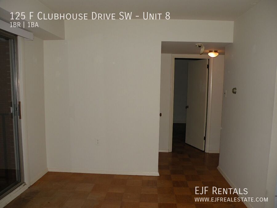 One bedroom condo in Leesburg property image